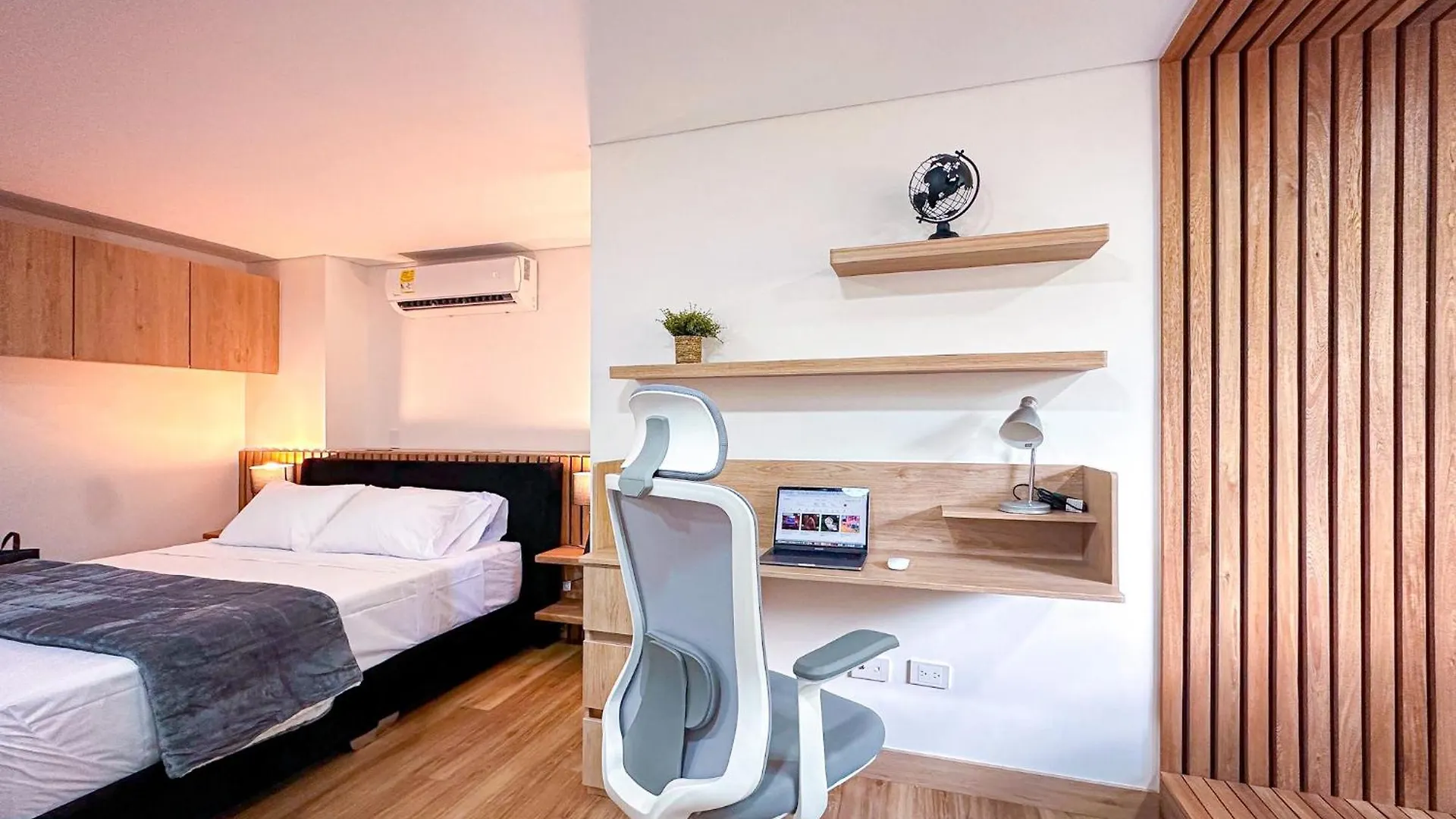 Atalanta 302 - Lujo, Comodidad Y Ubicacion Apartment Medellin