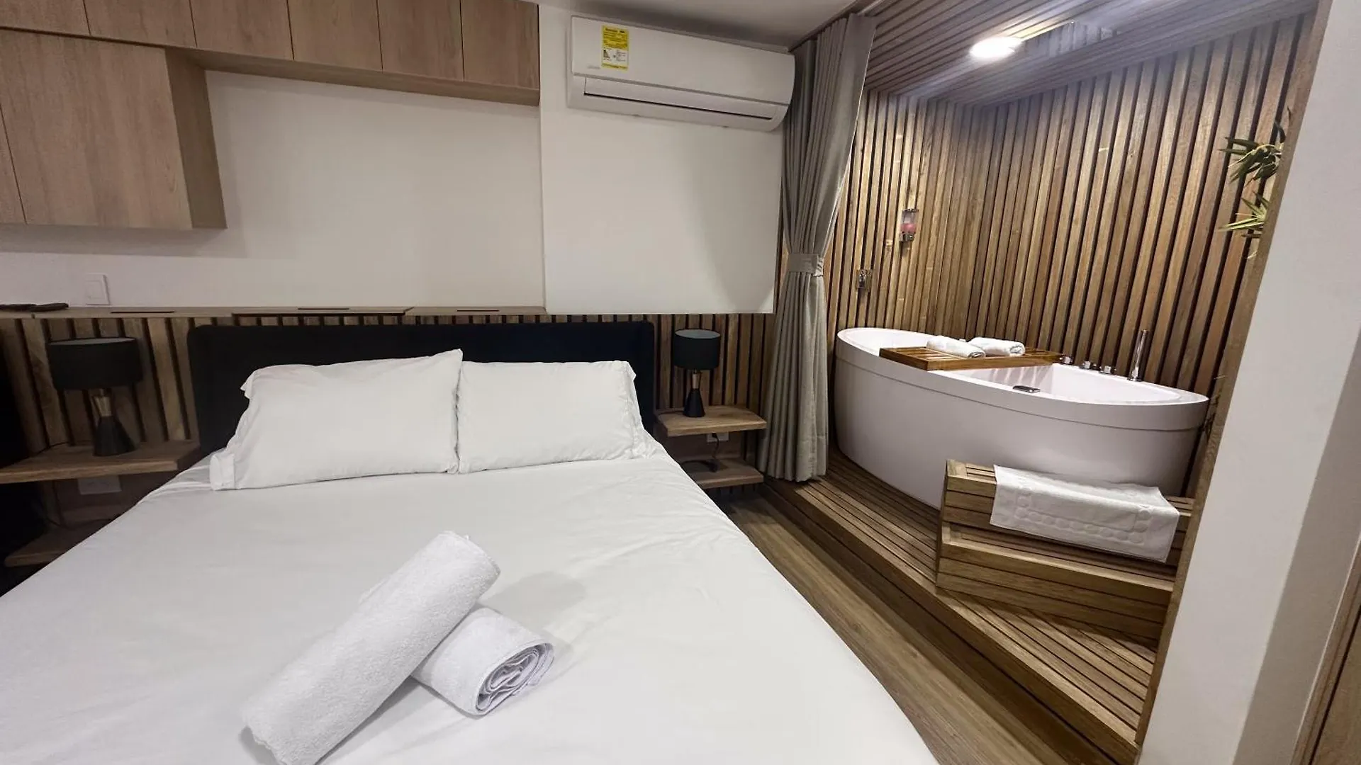Atalanta 302 - Lujo, Comodidad Y Ubicacion Apartment Medellin 0*,  Colombia