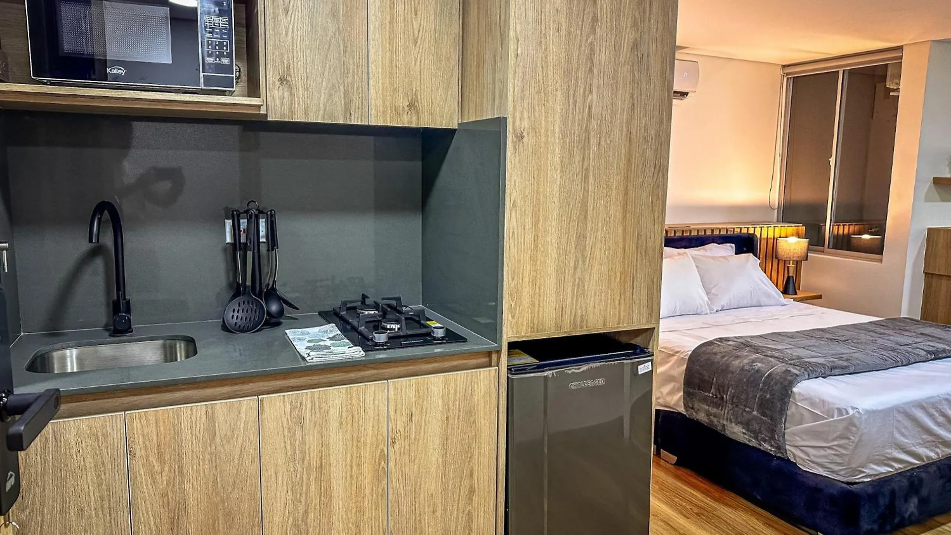 Atalanta 302 - Lujo, Comodidad Y Ubicacion Apartment Medellin