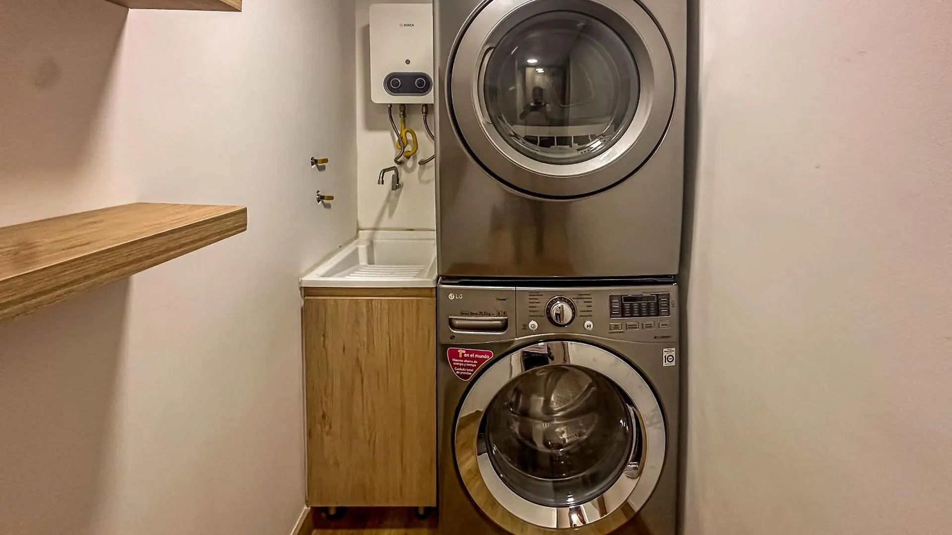 Atalanta 302 - Lujo, Comodidad Y Ubicacion Apartment Medellin Colombia