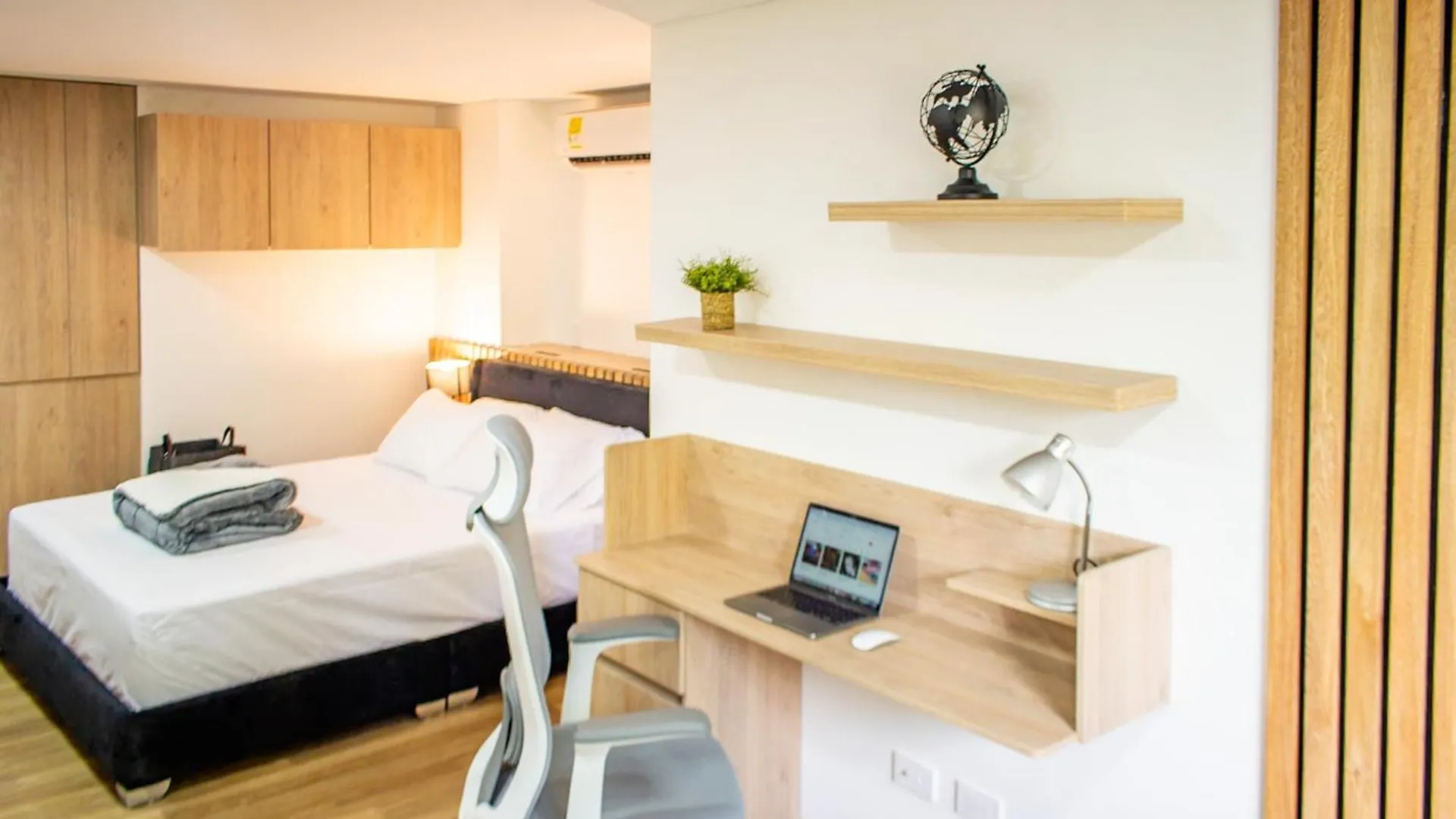 Atalanta 302 - Lujo, Comodidad Y Ubicacion Apartment Medellin