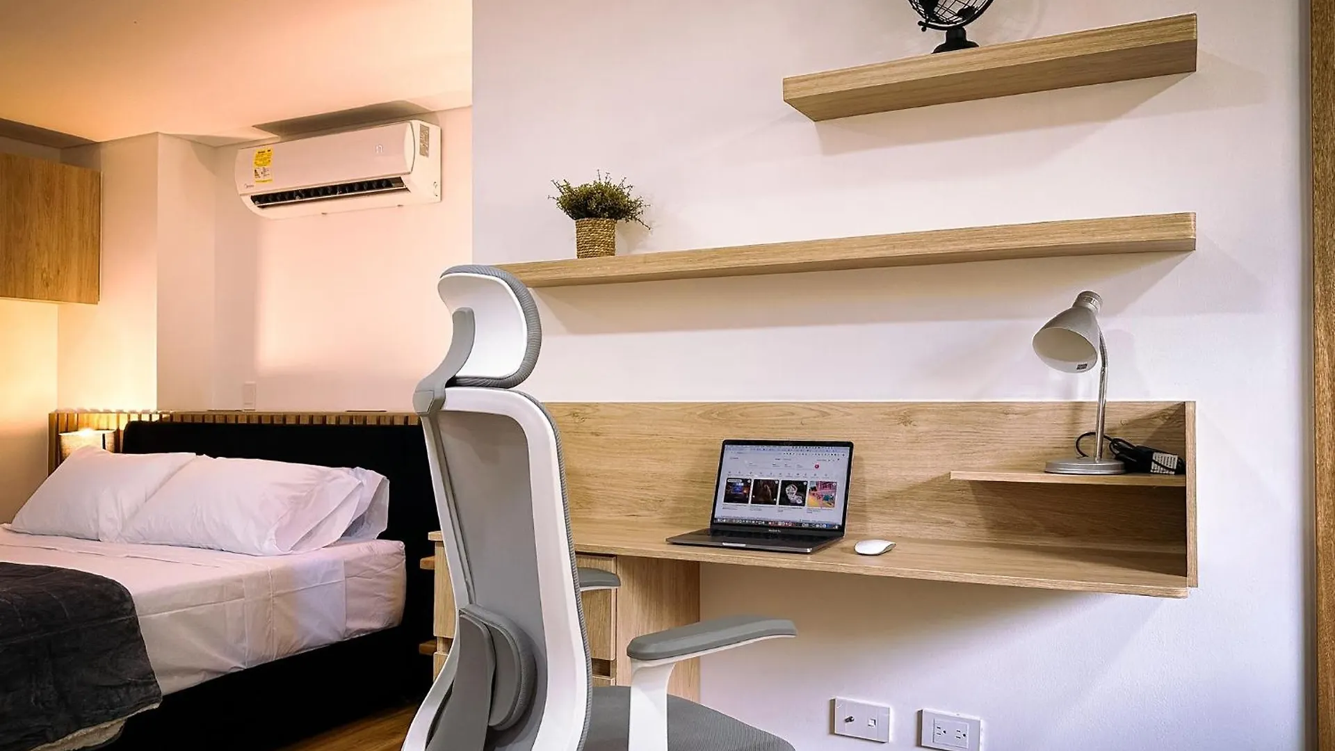 Atalanta 302 - Lujo, Comodidad Y Ubicacion Apartment Medellin